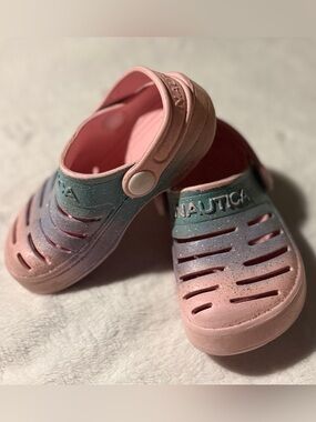 Nautica Kids Pink & Teal Gradient Slip-On Water Clogs